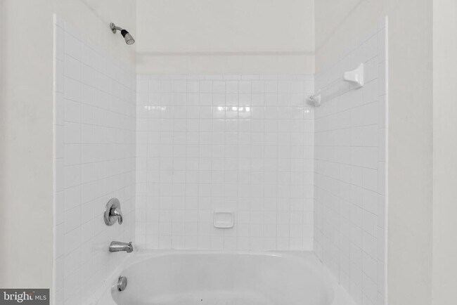 Building Photo - 9712 Ashlyn Cir