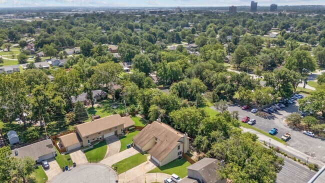 Building Photo - 3227 S Allegheny Ave