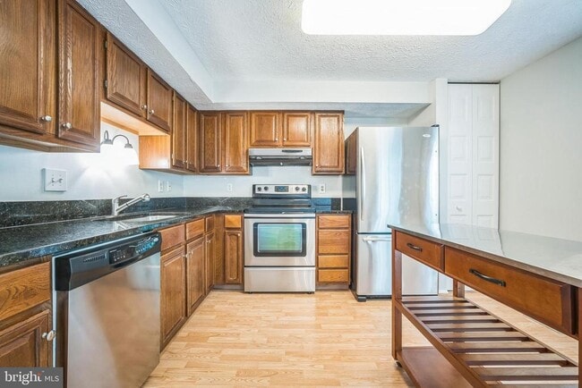Building Photo - 10301 Granite Creek Ln