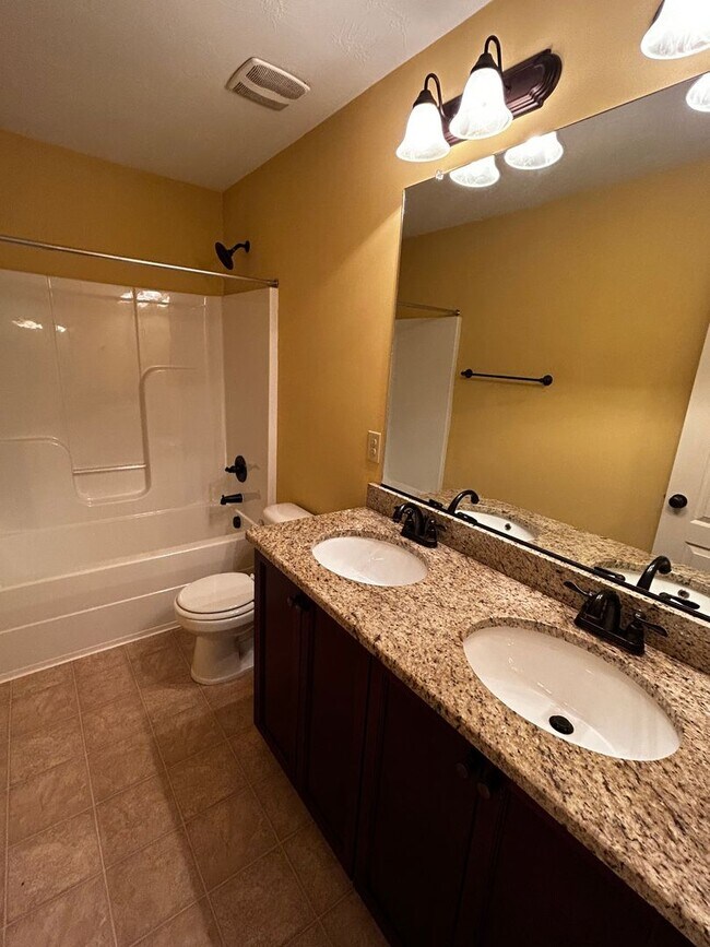 Building Photo - 1521 Baldwin Lakes Dr