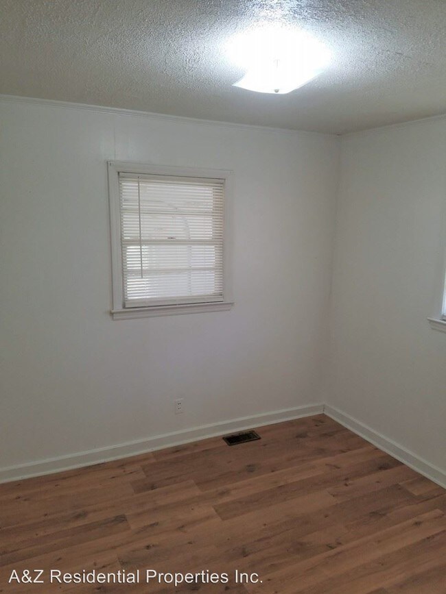 Building Photo - 3 br, 2 bath House - 419 E. Gay Street