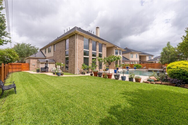 Building Photo - 2447 Monarch Terrace Dr