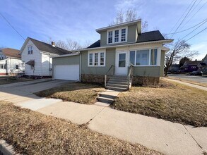 Building Photo - 1715 Marshall St