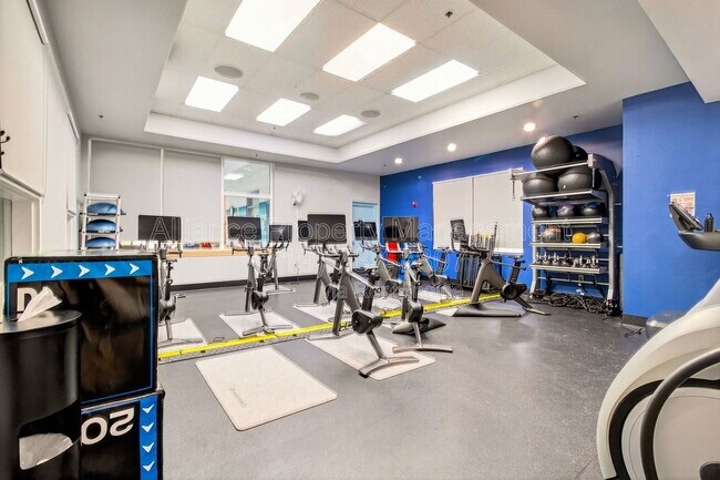 Building Photo - 8131 Oliver Rd