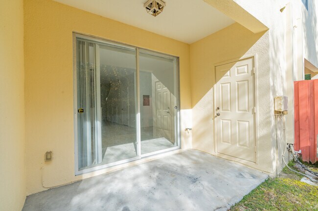 Building Photo - 2006 Fiesta Ridge Ct