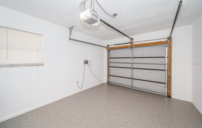 Building Photo - 1039 Madison St