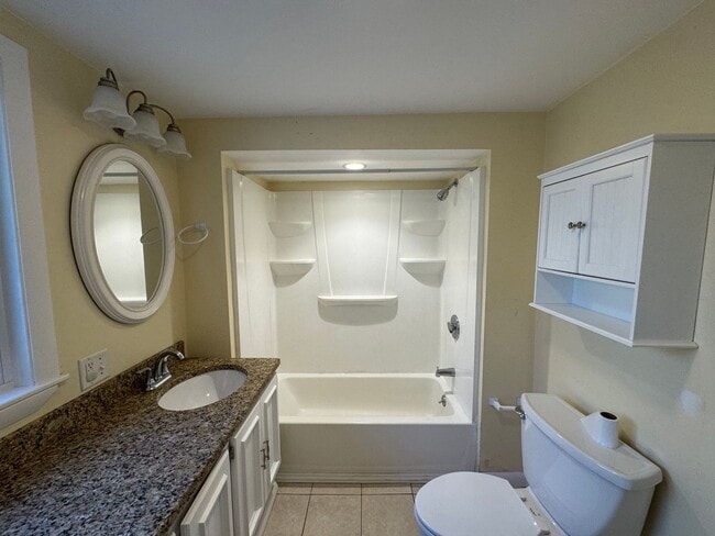 Building Photo - Spacious 4-Bedroom Home with Upgrades and ...