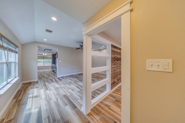 Building Photo - 2515 Cypress Island Dr