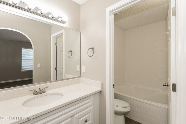 Building Photo - 1148 Jones Creek Dr