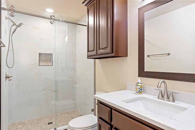 Building Photo - 1504 Sandpiper Ln