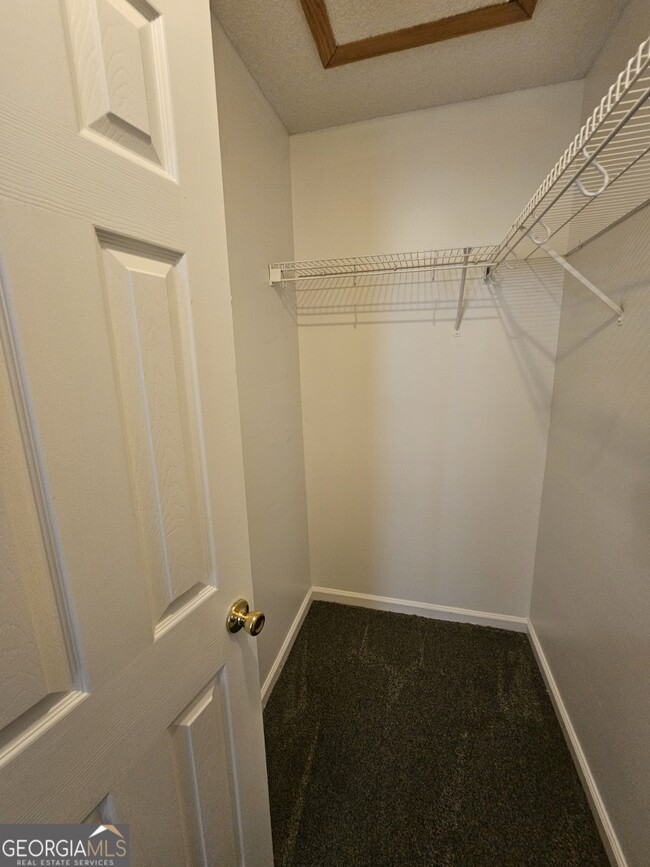 Building Photo - 189 E Lakemont Dr