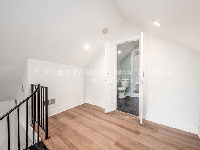 Building Photo - 451 S 22nd St