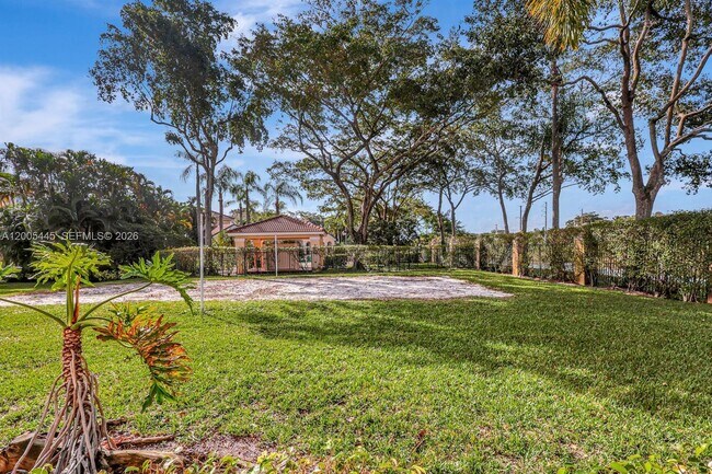 Building Photo - 1733 Village Blvd