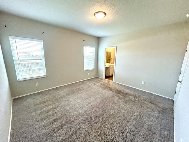 Building Photo - Beautiful 3-Bedroom Home with Office, Community Pool & Large Fenced Yard!