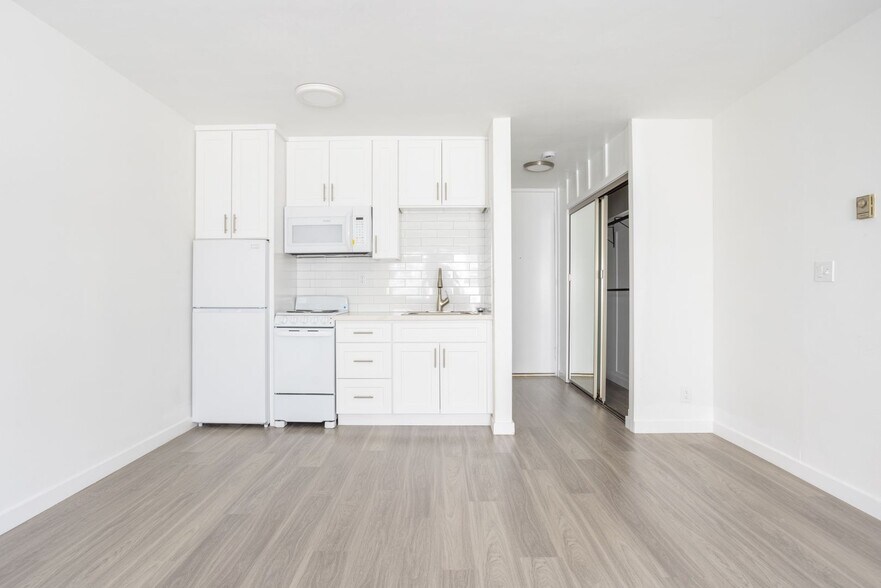 Interior Photo - Larrabee Square Apartments
