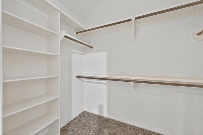 Building Photo - 3702 Sunset Cir