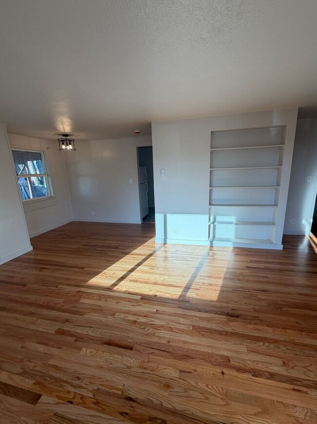 Building Photo - Knolls Vista 3 Bedroom Home for Rent