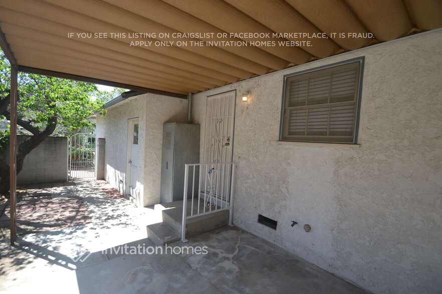 Building Photo - 8032 Darby Ave