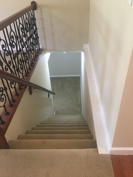stairway to finished basement - 615 Grayhawk Cir
