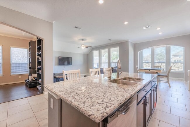 Building Photo - 8727 Hideout Bnd