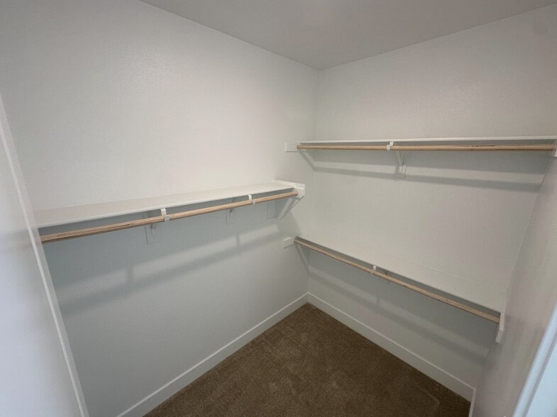 Building Photo - 24392 Calle La Roca