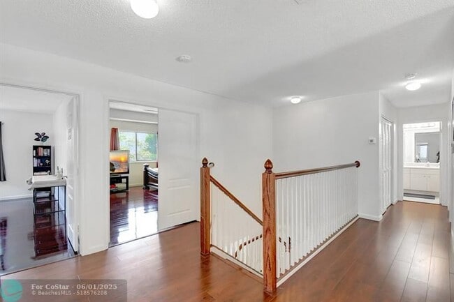 Building Photo - 6158 SW 194th Ave