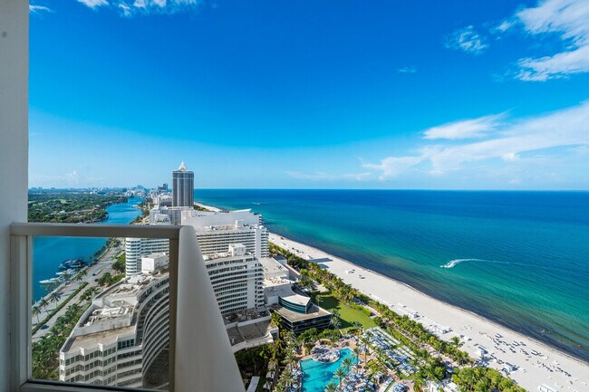 Building Photo - 4401 Collins Ave