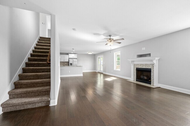 Building Photo - 3482 Southwood Dr