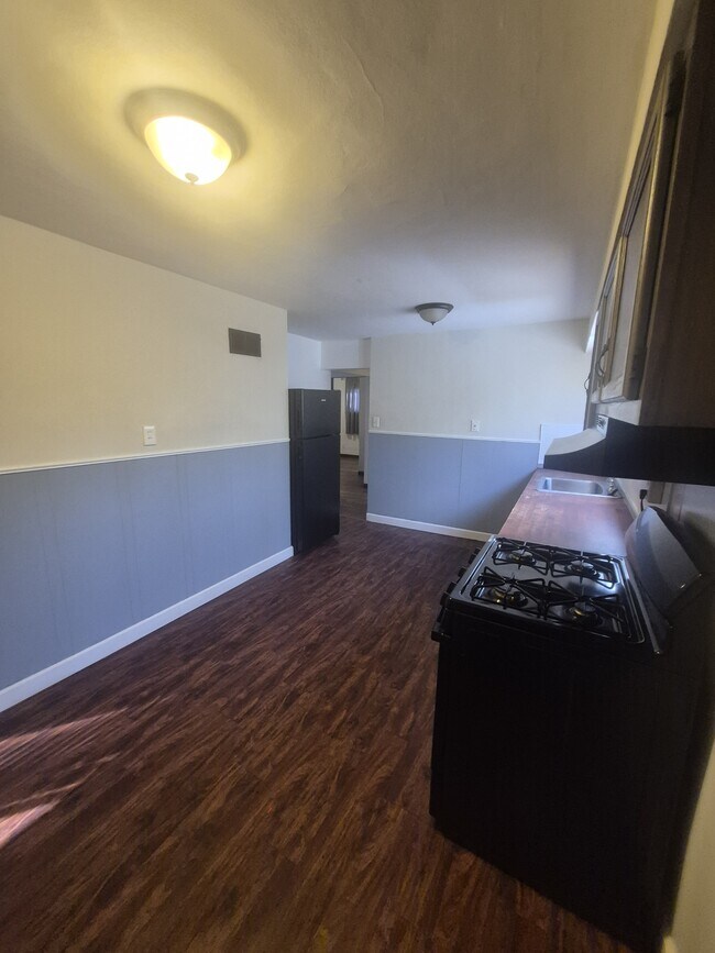 Building Photo - 28 Barto Dr