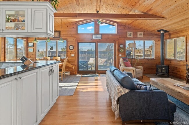 Building Photo - 100 Clipper Way