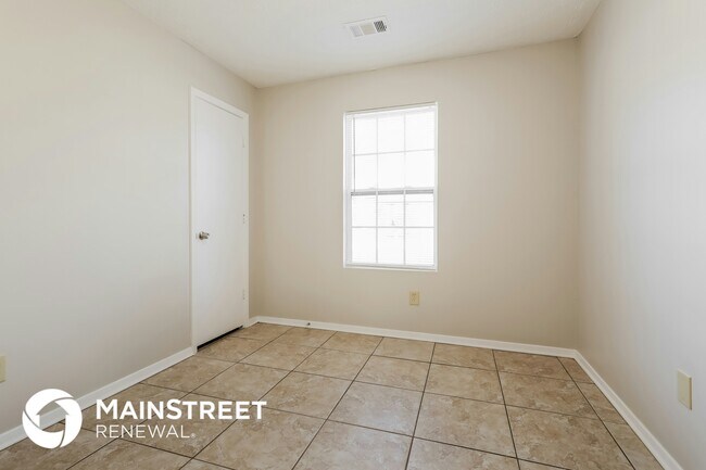 Building Photo - 4694 Garden Hills Dr