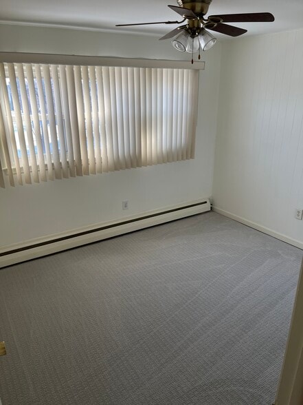 Building Photo - 17060 E 11 Mile Rd