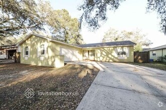Building Photo - 2213 Boxwood Way