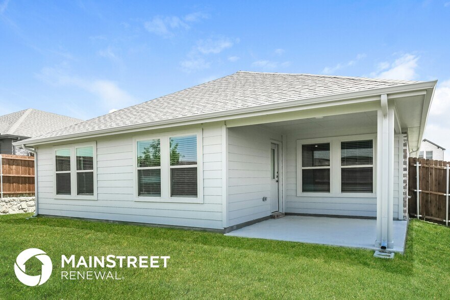 Building Photo - 2520 Shakopee St