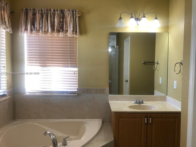 Building Photo - 16061 SW 45th Terrace