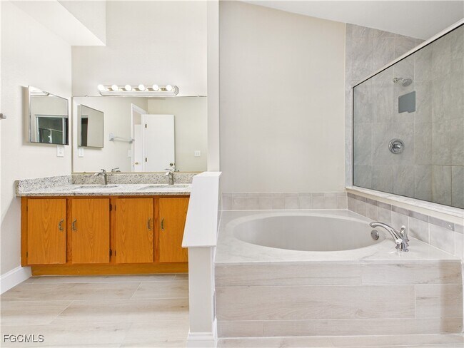 Building Photo - 17409 Braddock Rd