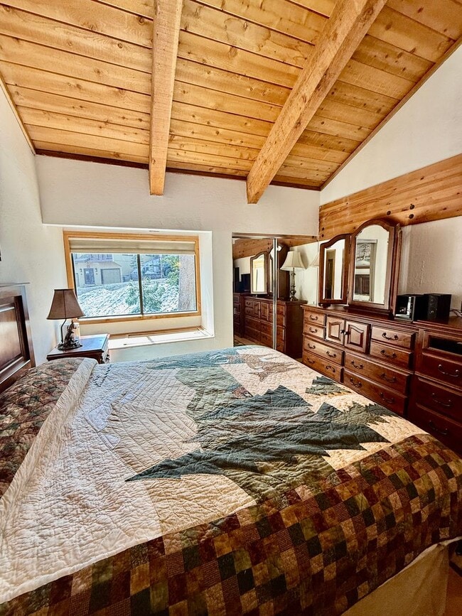 Building Photo - Fully Furnished 2BD/2BA Mountain Townhome | Cozy Pellet Stove | Parking Included