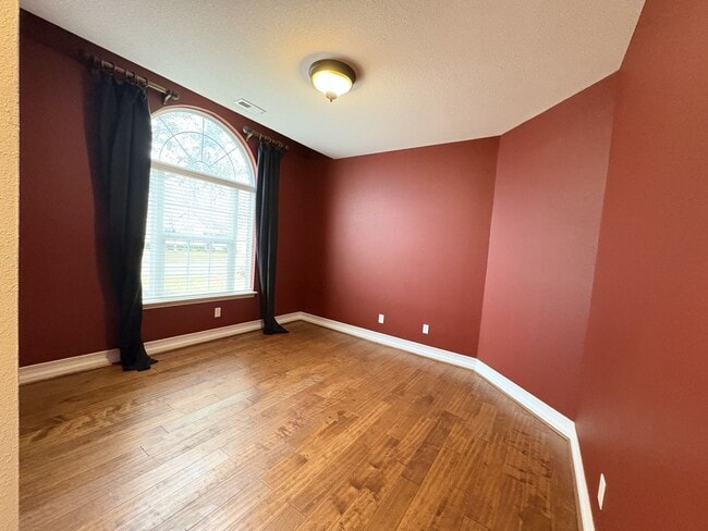 Building Photo - Harbour Breeze Estates