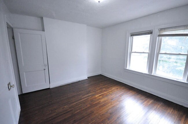 Building Photo - 1333 N 6th St