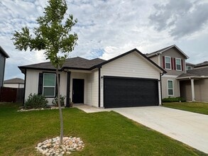 Building Photo - 10223 Crossbuck