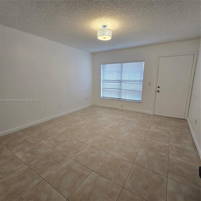 Building Photo - 15332 SW 72nd St