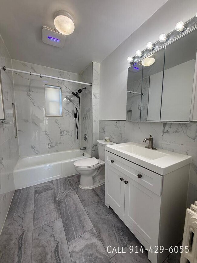 Building Photo - 83 Maple Pl