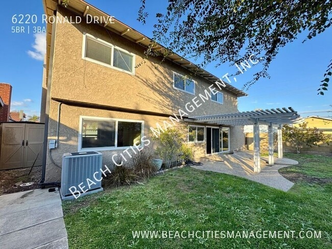 Building Photo - 6220 Ronald Dr