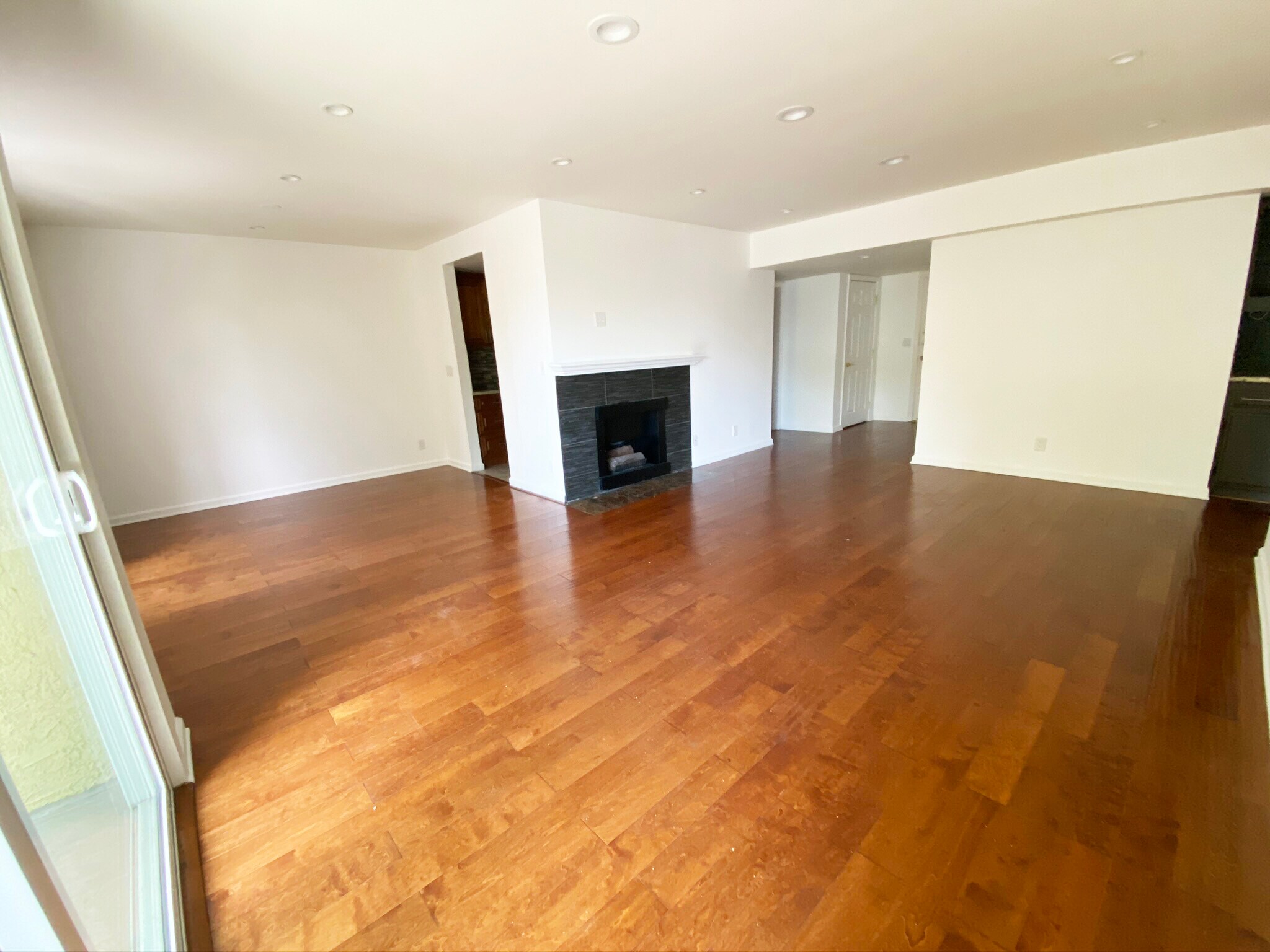 Building Photo - 1262 S Barrington Ave