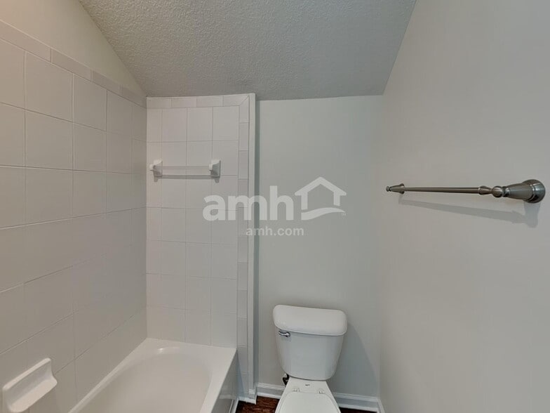 Building Photo - 768 W Devonhurst Ln