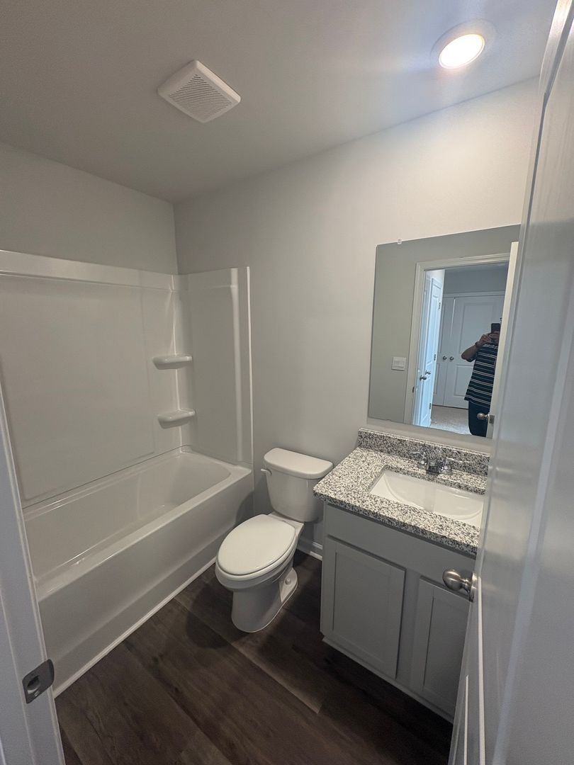 Building Photo - 3462 Firestone Dr