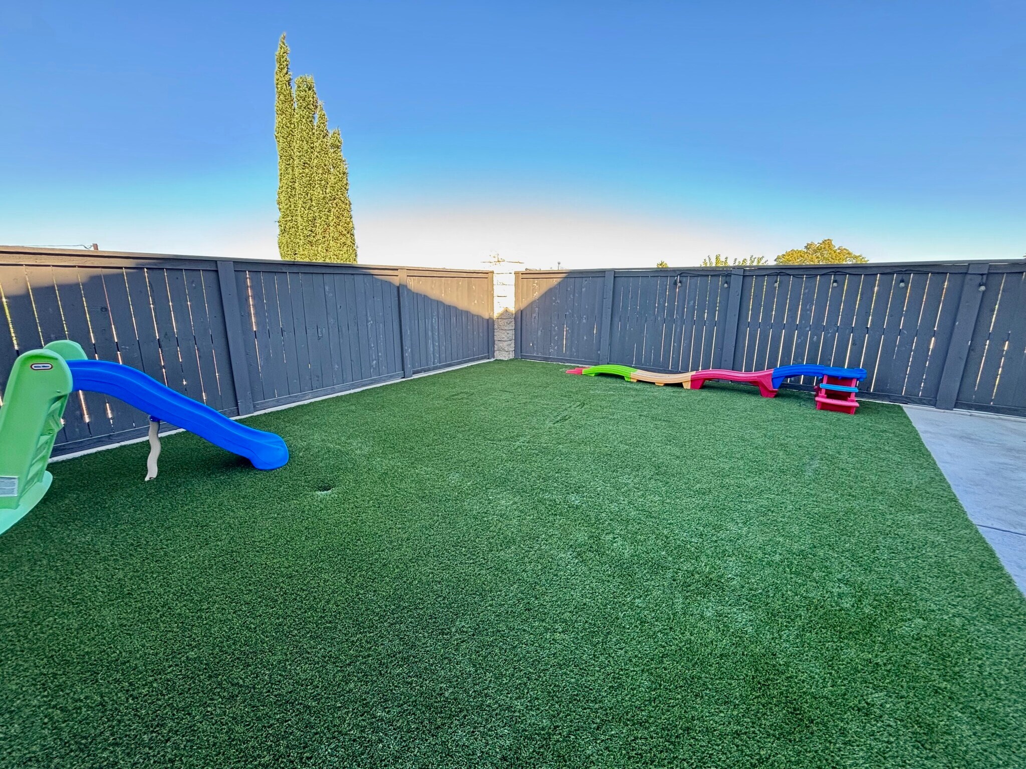 Building Photo - 8718 Aruba Ln