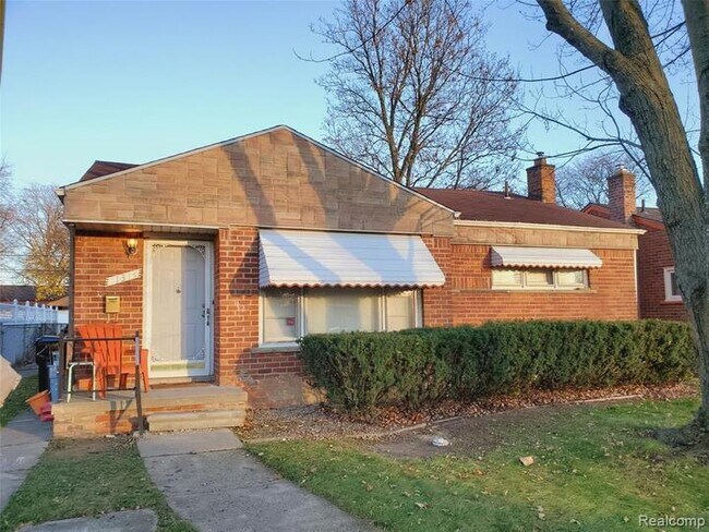 Building Photo - 11314 Lenore Ave