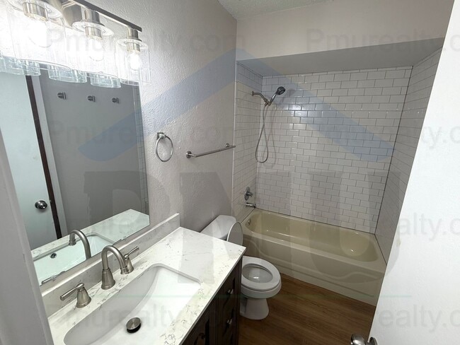 Building Photo - AVAILABLE NOW!!! Charming 3-bedroom, 1.5-bathroom house in Cedar Hill