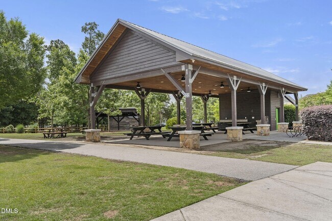 Building Photo - 2081 Great Ridge Pkwy